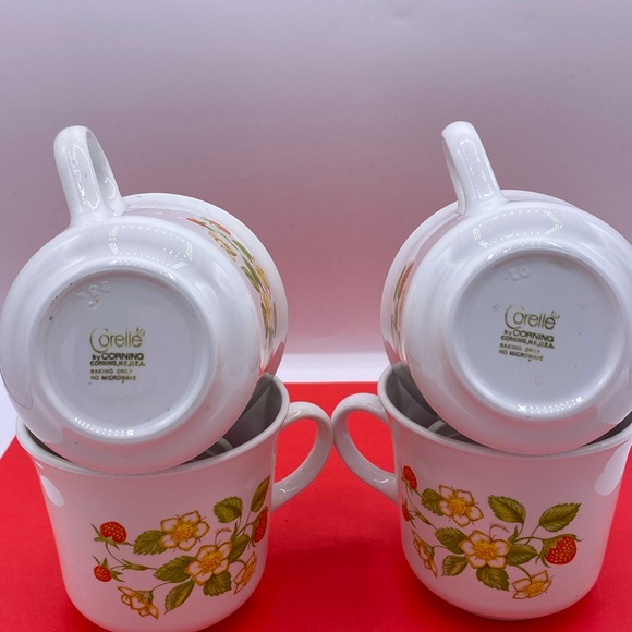 Vintage Retro Nostalgic Strawberry Sundae Pattern Corning Ware Cups - Picture 3 of 5